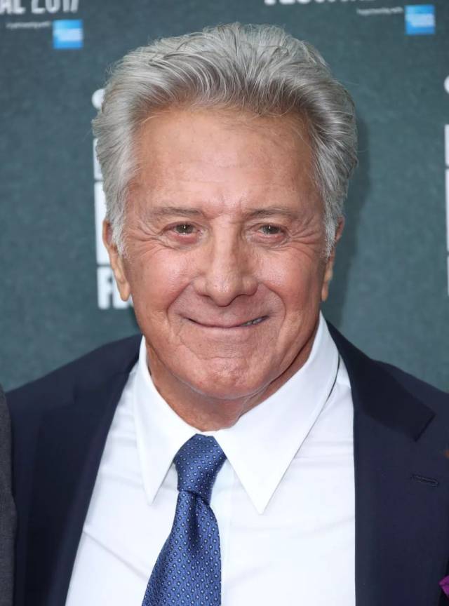 一个口号,无数曾经遭遇性侵的女性站了出来。然而这个女人控诉遭