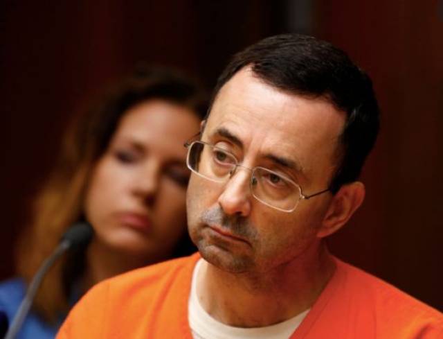 一个口号,无数曾经遭遇性侵的女性站了出来。然而这个女人控诉遭