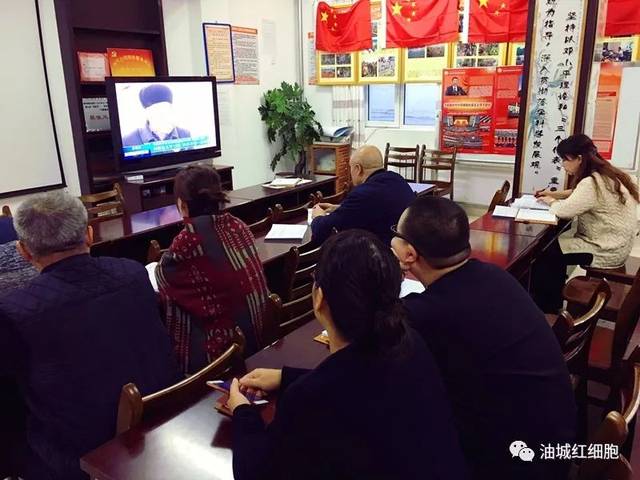 海尔尼沙先进事迹在克拉玛依区各工作队引起强烈反响