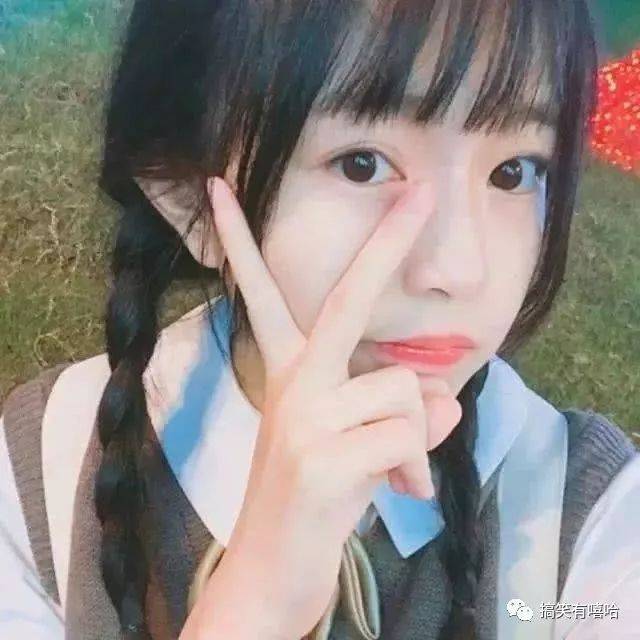 2018最受学生喜欢的自拍姿势,real实用!