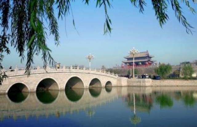 而在一百多里地之外的睢县东边,还有一个睢阳县,因为地处睢水之阳得名