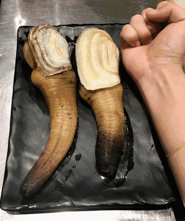 总会带给我们不同的惊喜 象拔蚌可算是刺身界的极品了 独特的外形让