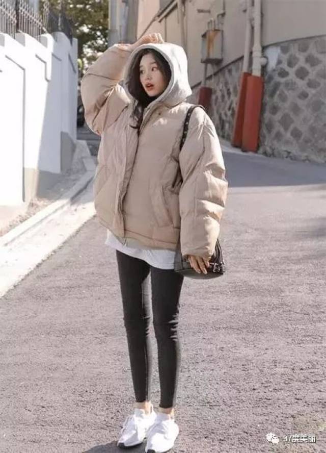 22小个子女生想穿长外套但怕显腿短?这样选裤子就对