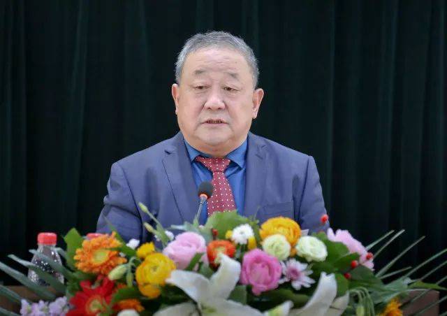 金柱控股年会董事局主席兹留柱立足新时代踏入新征程迎接新挑战再铸新