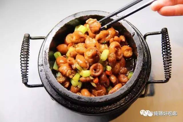 石锅肥肠