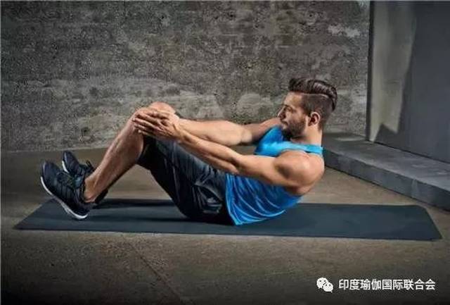为了马甲线,练起来啦!