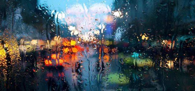 朗诵 | 余光中:听听那冷雨(节选)