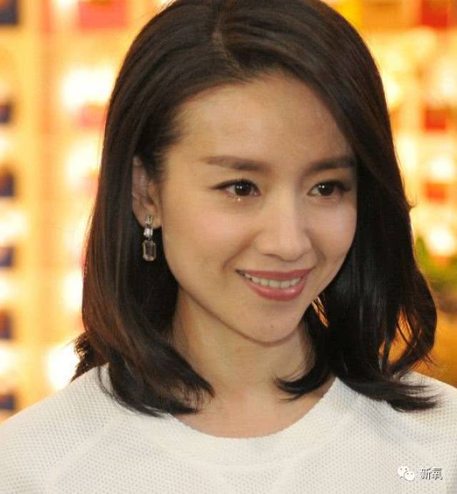 董洁的面相是如何神奇的从清纯变刻薄的?如今嘴都变凸