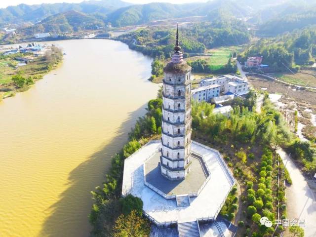 航拍|空中看会昌,原来龙光宝塔这么美!