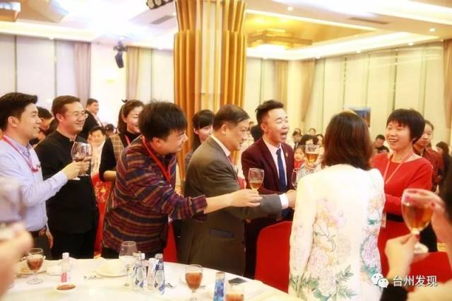 巫启贤深圳唱响，慈善音乐会台前幕后大曝光！！！