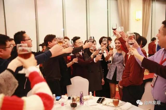 巫启贤深圳唱响，慈善音乐会台前幕后大曝光！！！