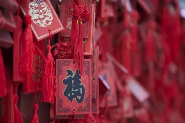 运城人今年都来这里滑雪,观冰瀑,赏冰雕,祈福运!