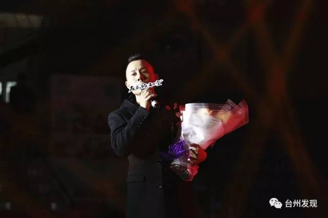 巫启贤深圳唱响，慈善音乐会台前幕后大曝光！！！