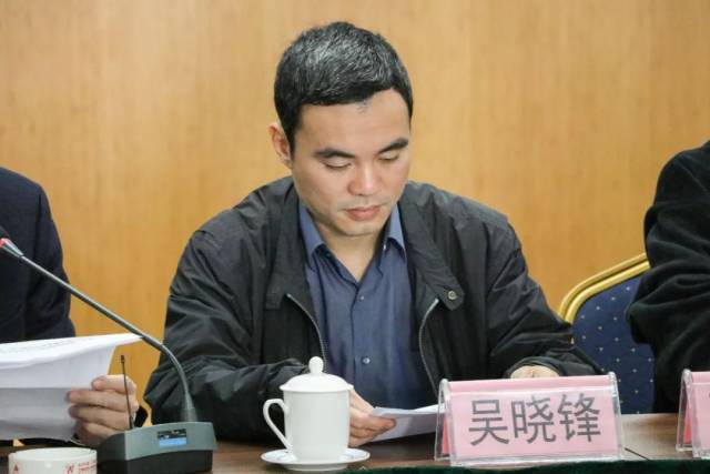 会上,潮阳区副区长吴晓峰发言指出:"近年来,我区电子商务发展呈良好