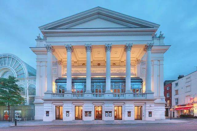 royal opera house,operahouse 英国皇家歌剧院(the royal opera house),被法国大作曲家德彪西曾称