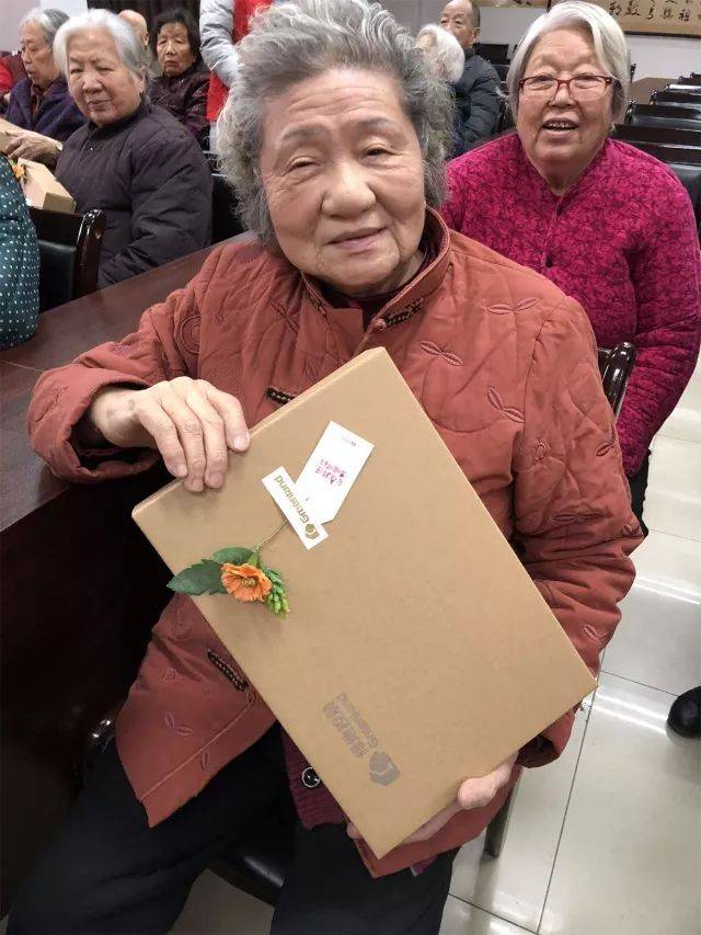 爱在传递,让这个冬天不再寒冷