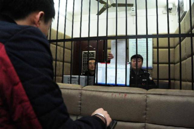 利用手机“二维码”骗钱 西安侦破特大网络诈骗