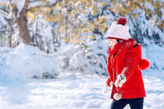 下雪了,注意保暖哦,我在牵挂你!