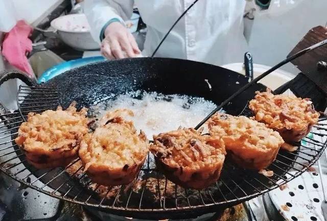 油墩子,老虎脚爪!恐怕只有阿拉上海人才能吃出它的仪式感
