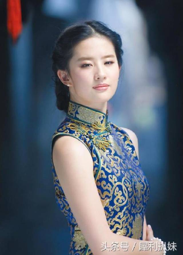 十大最美旗袍女神,刘亦菲第7,陈数第4,贾静雯韩雪都不敌她