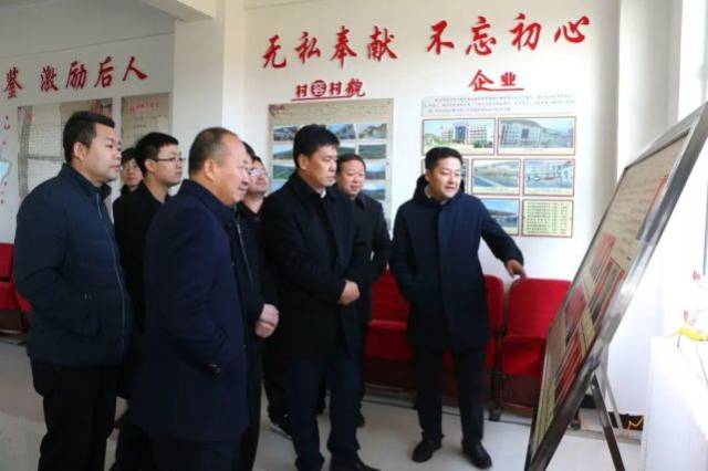 在店塔镇2017年度目标责任考核对标大会上,考核组组长王道山同志强调