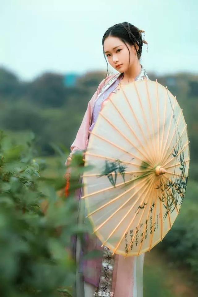 汉服最佳搭配:油纸伞 原来寓意这么多!咱祖先的智慧,真是佩服!
