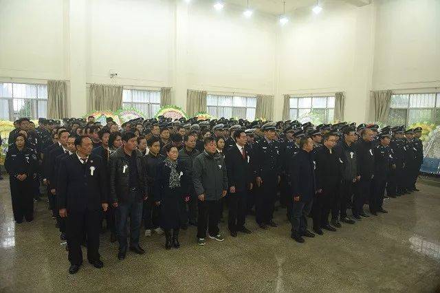 昭通民警赵泽勇在追缉犯罪嫌疑人时不幸