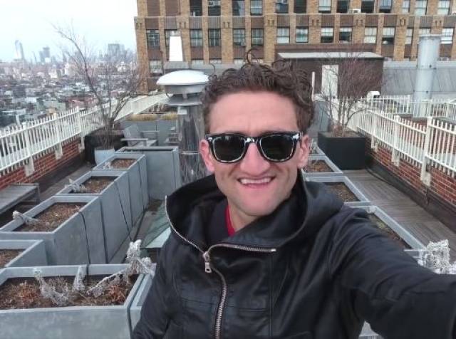 观众厌倦摆拍?那么vlog会接手短视频吗