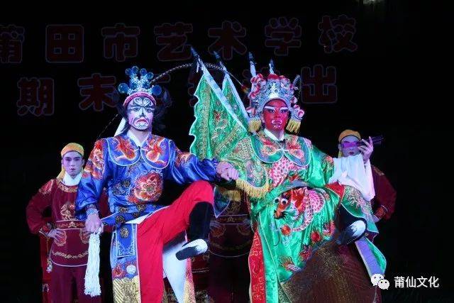 ѧУ2018Ϸݡֱרҵѧɹչݣ