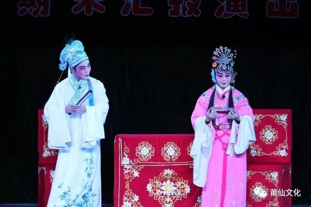 ѧУ2018Ϸݡֱרҵѧɹչݣ