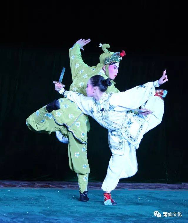 ѧУ2018Ϸݡֱרҵѧɹչݣ