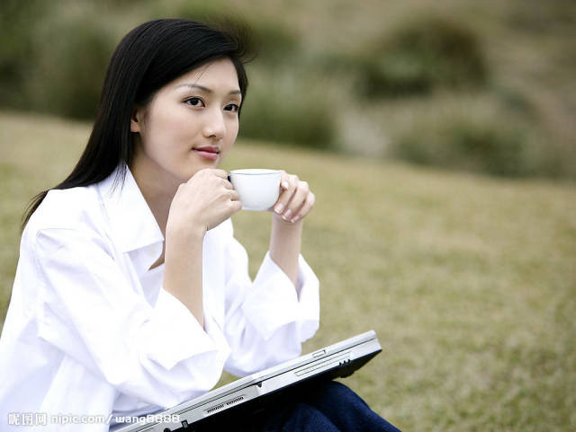 伤官配印发达的八字,伤官配印大富大贵格局