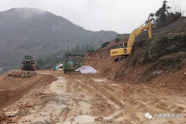 福鼎沙埕湾跨海公路通道项目建设倪家山隧道