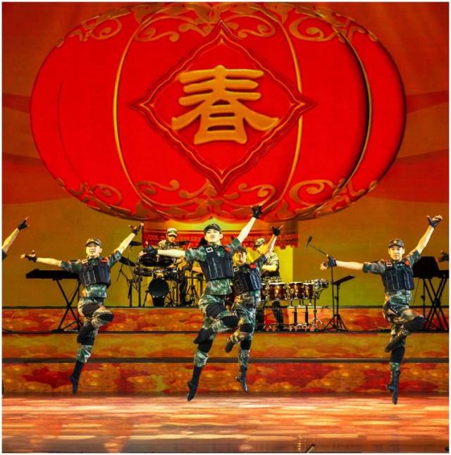 2018年中央军委慰问驻京部队老干部 迎新春文艺演出