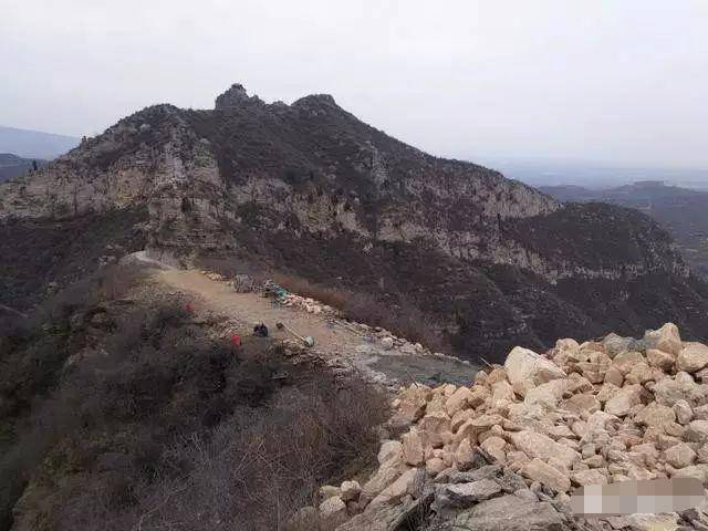 一山跨三县,美景藏不住,登巩义荥阳新密香炉山