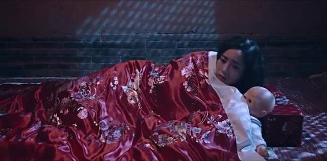《黄庙村之魔棺新娘》一部讲述人格分裂,宣扬纯爱的恐怖片