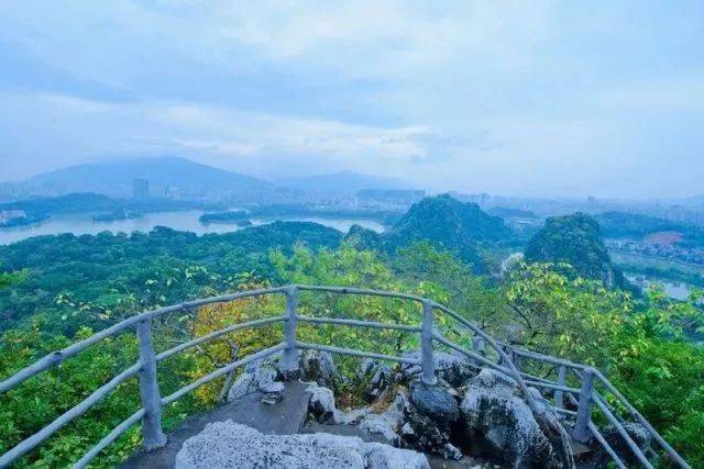 肇庆七星岩之仙掌岩,俯览七星岩全景纯玩一天59元!无