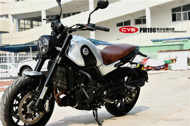 百纳利(benelli)摩托车电光银改色贴膜
