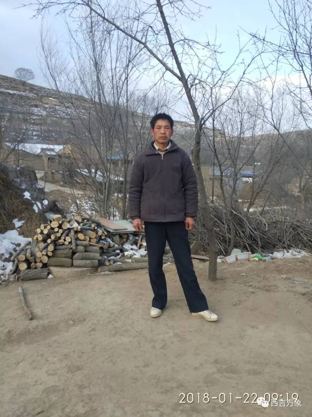 一张爱笑的脸 时光 扁担 作者简介 : 宋金柱,笔名书山文海,宁夏西吉人
