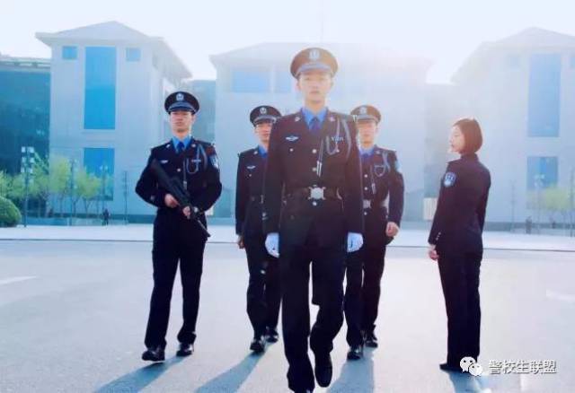 警服 你知道警校生一年穿衣几套衣服吗?小编给大家盘点一下.