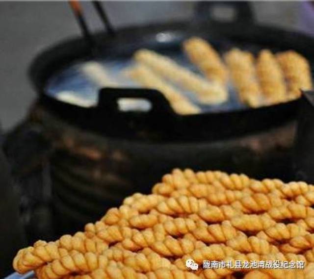 炸果子,搓麻花……这些咱礼县人过年必备的美食你家做