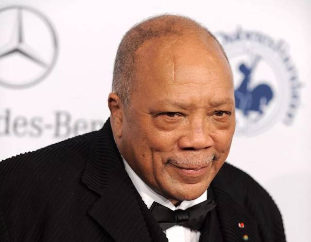 昆西·琼斯(quincy jones)在接受采访时称自己曾与川普大女儿伊万卡