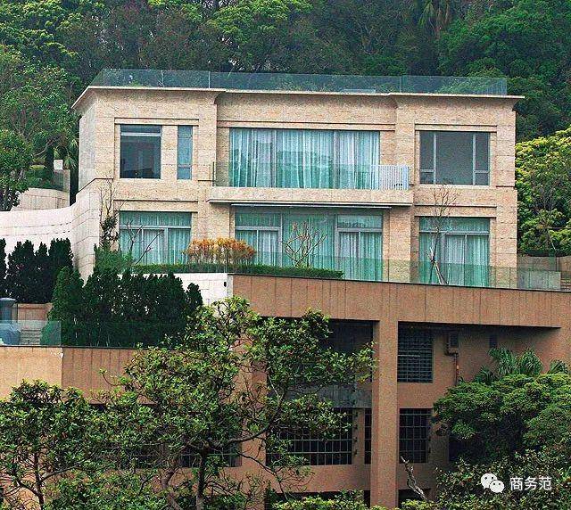 香港女首富甘比再生女儿,家里700个爱马仕,有钱也不代表好品味