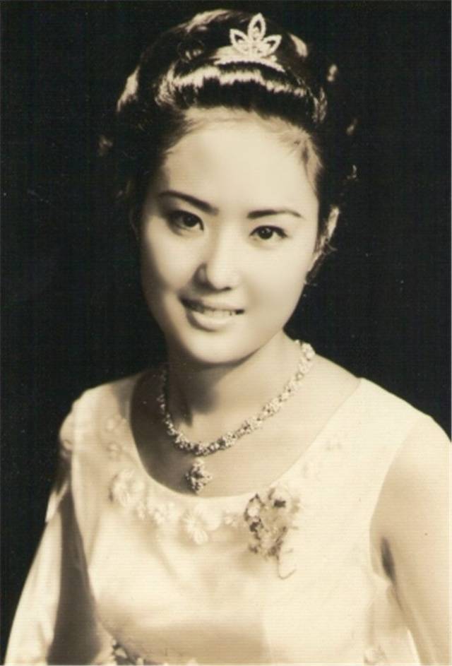 她是《新白娘子传奇》中许仙的姐姐许姣容,68岁依然如此端庄美丽
