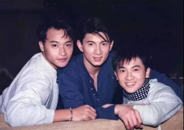 1991年,小虎队因为陈志朋服兵役而暂时解散,陈志朋服完兵役后,小虎队