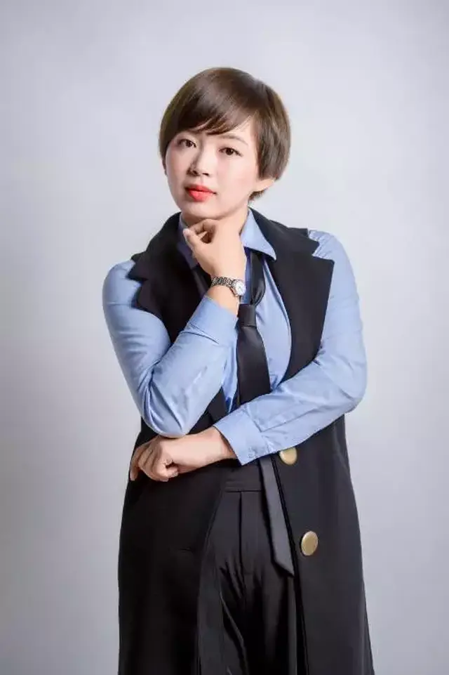亚洲形象设计协会理事 国际注册高级形象设计师 中国人体基因系统形象
