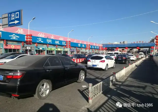 通州人置办年货必去之地—八里桥市场,不去一趟都不叫过年