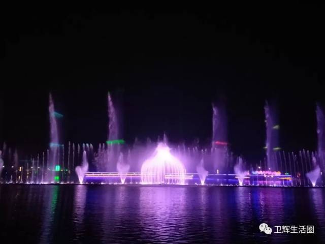 卫辉大禹湖音乐喷泉天人气爆棚!现场美到
