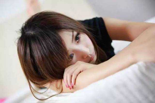 跟女生聊天的10大雷区, 你犯了几条? 我们来教你正确聊天技巧!