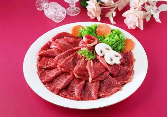 人均牛肉_牛肉火锅